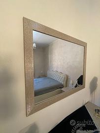 Specchio da parete con cornice glitterata oro/cham
