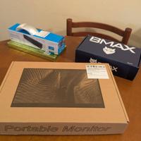 Mini PC, monitor, tastiera, mouse e amplificatore