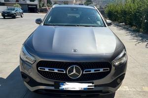 Mercedes GLA 200 d Advance plus accetto permute