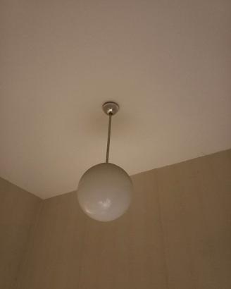 Lampadari a sfera in vetro bianco