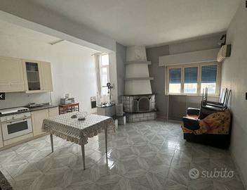 APPARTAMENTO Viale Calabria 150mq