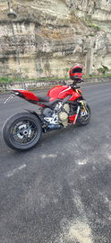 Ducati streetfighter v4s