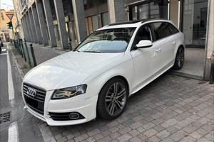 Audi A4 Avant 2.0 TDI S-LINE EST. TETTO APRIBILE