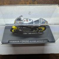 Yamaha YZR 250 Olivier Jacque 2000