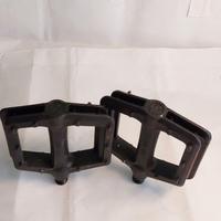 pedali bicicletta universali in lega no plastica.