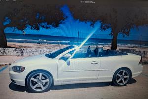 Volvo C70 cabrio 2,0 d 100kw 136 cv. 