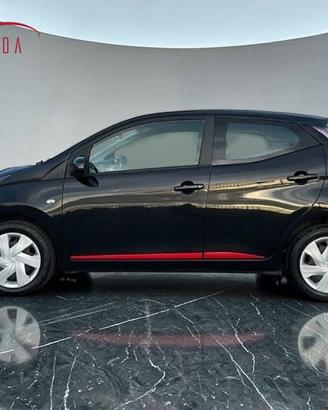 Toyota Aygo 1.0 VVT-i 69 CV 5 porte x-wave