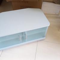 Carrello multiuso con vetri acidati. 