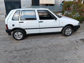 fiat uno