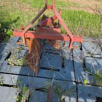 Aratro x trattori agricoli