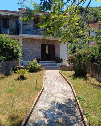 Villetta indipendente 130 mq - Scario