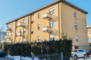 Appartamento di ampia metratura con 3 camere