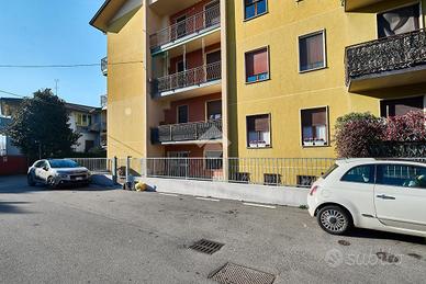 3 LOCALI A SPINO D'ADDA