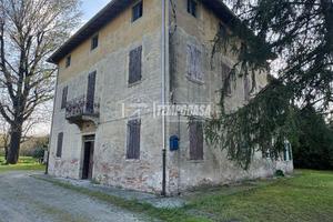 DIMORA STORICA BIFAMILIARE CON AMPIO TERRENO AGRIC