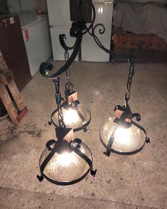 lampadario da taverna in ferro battuto 