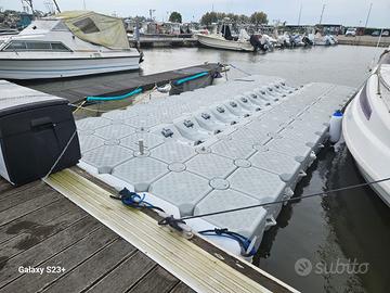 Vendit piattaforme galleggianti per alaggio barche