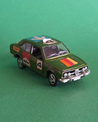 HOT WHEELS MATTEL ALFA Romeo Alfetta  1:43