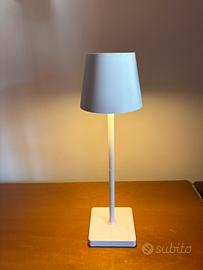 Lampadina da tavolo led tre intensita ricaricabile