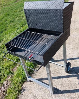 Barbecue in acciaio