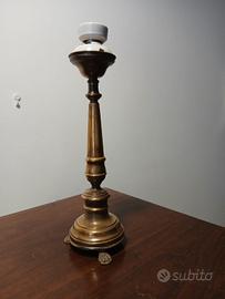 Candelabro antico in ottone