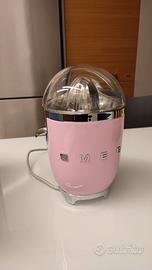 Spremiagrumi Smeg Rosa