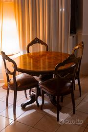 tavolo in radice di noce con 4 sedie 