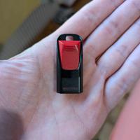 Chiavetta USB SanDisk Cruzer Edge 16 GB