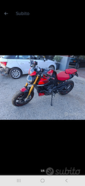 Ducati Monster sp 937 1.200 km
