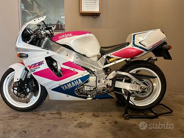 Yamaha YZF 750 SP monoposto