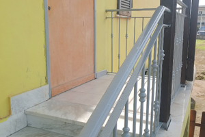 Licola -uffici di varie quadrature