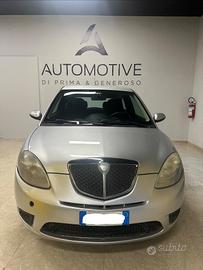 Lancia Ypsilon 1.3 MJT 90 CV Oro Bianco