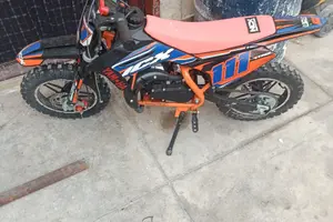 Mini cross