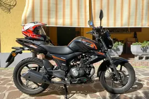 moto Keeway RKS 125