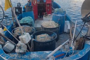 Barca da pesca con licenza 2 gt