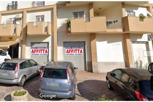 LOCALE COMMERCIALE: UNIVERSITA' - VIALE DELLE SCIE