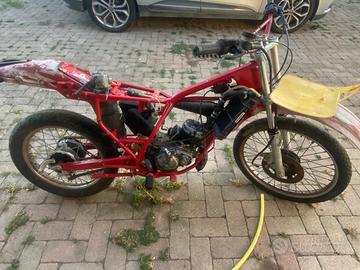 Smembro per pezzi di ricambio cagiva elefant 125