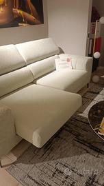 divano 3 posti con sedute estraibili NUOVO!!!