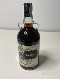 Bottiglia rum.