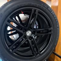 4 cerchi per Porsche Macan da 19