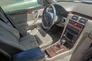 Mercedes Classe E 220 CDI (sigla W210),