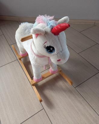 cavallo unicorno a dondolo 