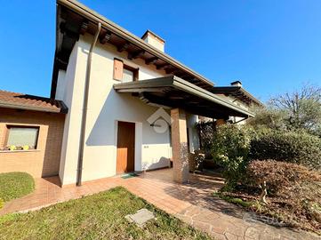 VILLA A SCHIERA A CODROIPO