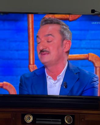 TV Panasonic 65 pollici 