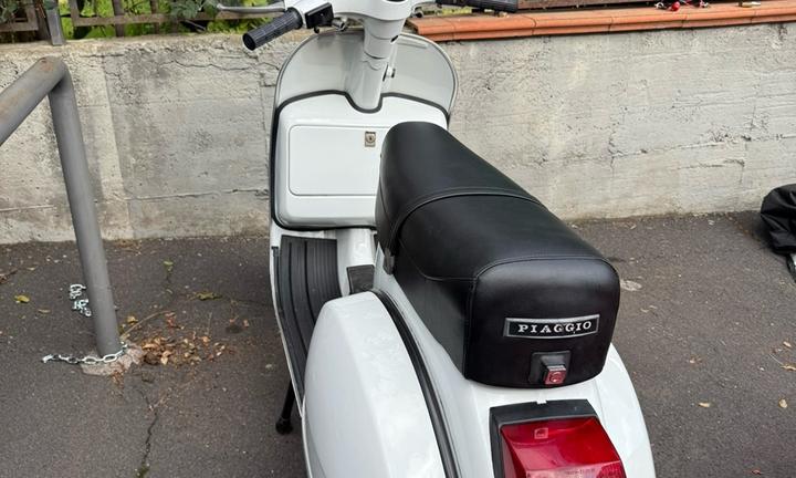 Vespa 125 px