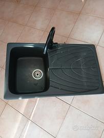  piano cottura e lavabo con miscelatore 