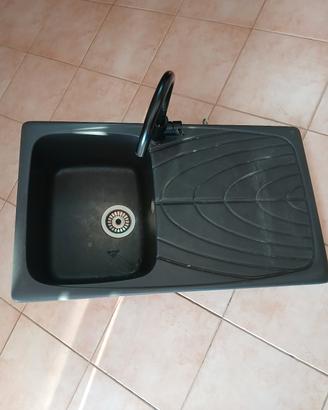  piano cottura e lavabo con miscelatore 