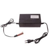 Caricabatterie monopattino elettrico 48 Volt 1.8 A