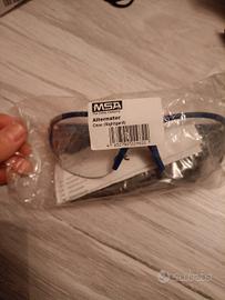 occhiali da sport o lavoro per protezione 