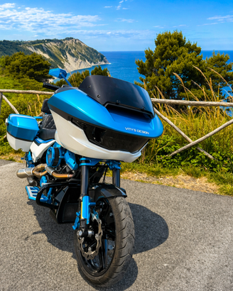 Harley Davidosn Road Glide 2024 con solo 2500 km