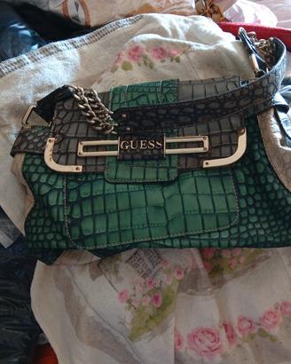 borsa Guess a spalla